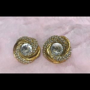 Vintage earring